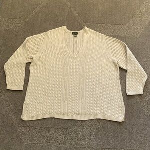 Eddie Bauer Ecru Knit Long Sleeve Sweater